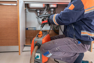 Caddebostan Lavabo Tikali Boru Açma